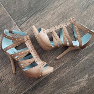 Miranda Lambert studded stilettos heels